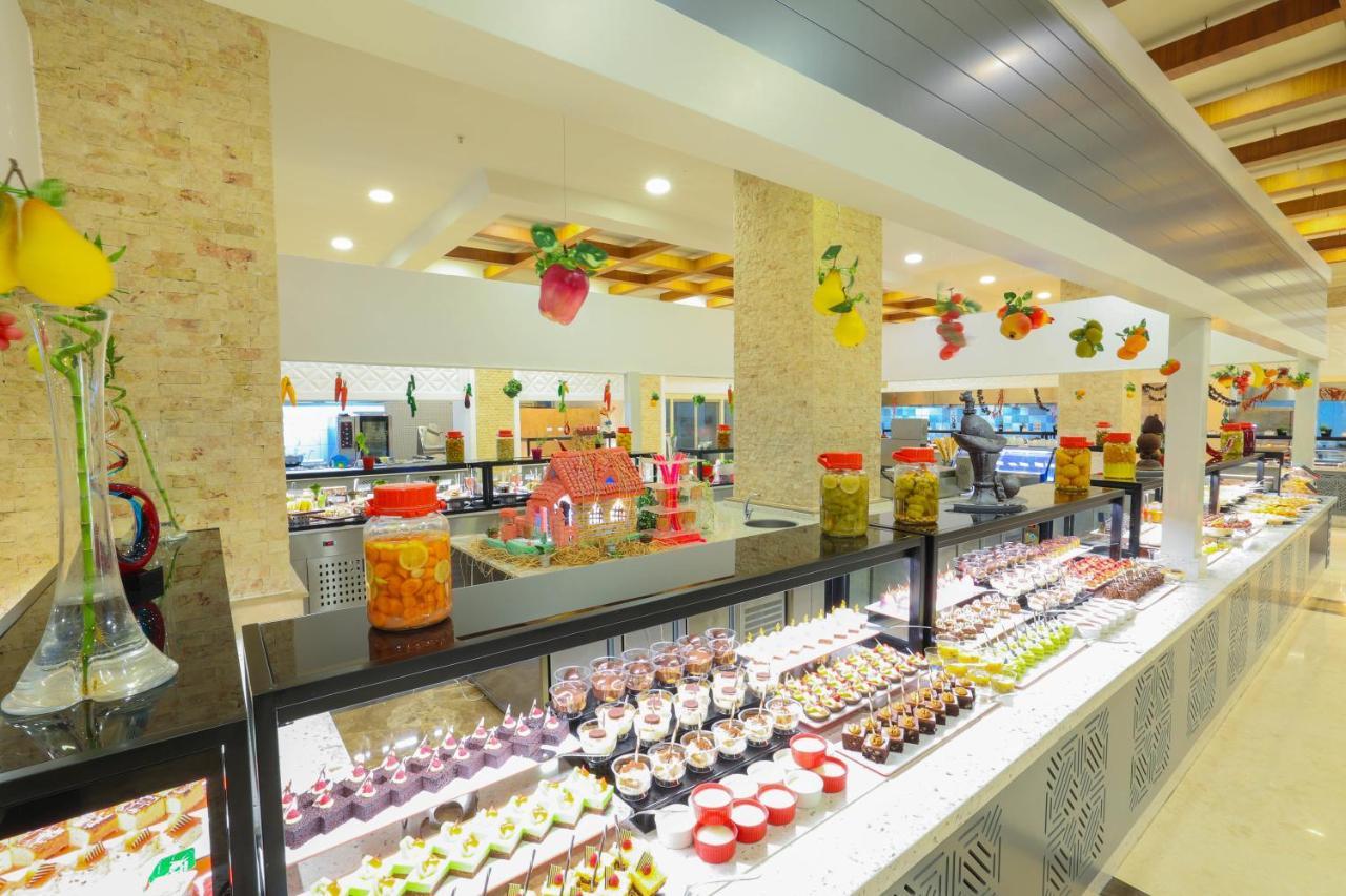 Crystal De Luxe & 5* Kemer