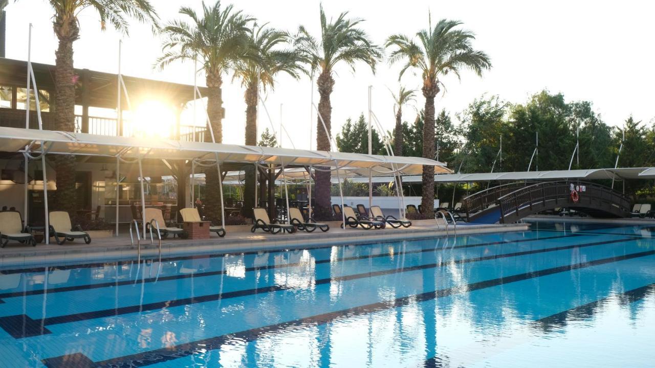 Ośrodek wypoczynkowy Crystal De Luxe & Kemer