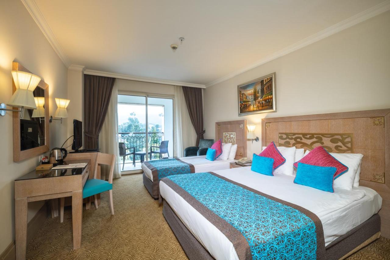 Crystal De Luxe & Ośrodek wypoczynkowy 5*